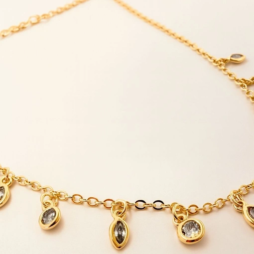 Colar Dourado com Pingentes de Zircônia