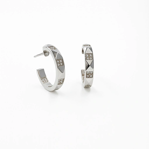Brinco Argola Facetada com Zircônias Banhado a Ródio Branco