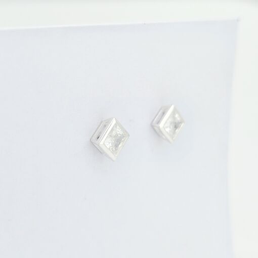 Brinco Ponto de Luz Prata Branca