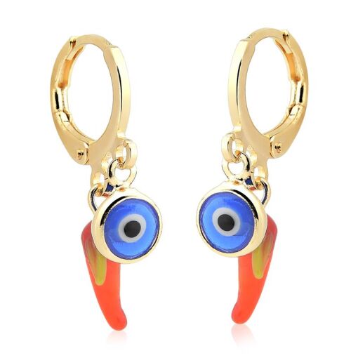 BRINCO FOLHEADO ARGOLINHA COM OLHO GREGO E PIMENTA PENDURADOS