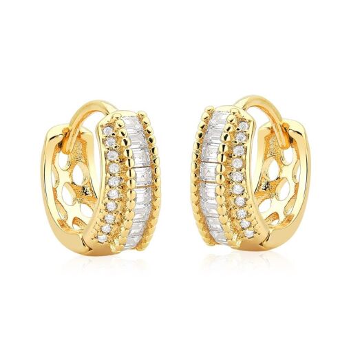 BRINCO FOLHEADO ARGOLINHA 1 FILETE DE BAGUETE CRAVEJADA