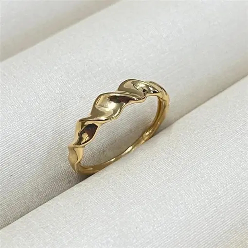 ANEL DETALHE ONDA  FOLHEADO A OURO 18K