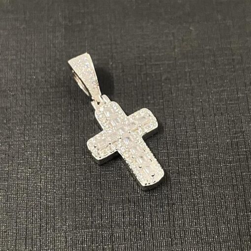 PG CRUZ CRAVEJADA ZIRCONIA PRATA 925