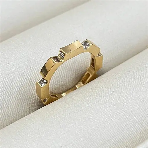 ANEL ARO DIFERENTE  FOLHEADO A OURO 18K