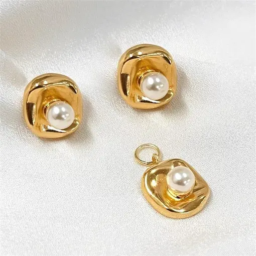 CONJ QUAD ORGANICO C/ PÉROLA  FOLHEADO A OURO 18K