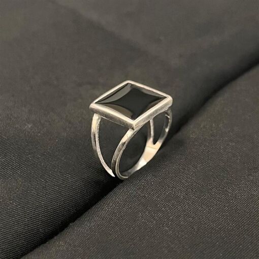 ANEL QUADRADO RESINADO PRETO PRATA 925
