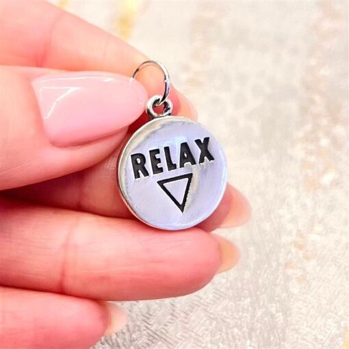 PINGENTE REDONDO LISO ESCRITO RELAX  PRATA 925