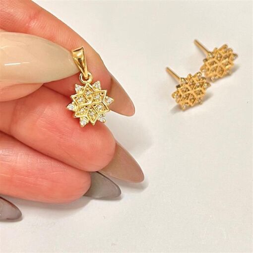 PING FLOCO DE NEVE CRAVEJADO FOLHEADO A OURO 18K