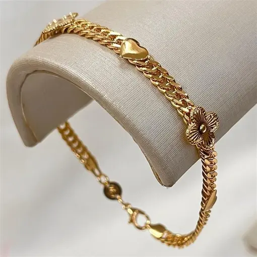 PUL CORAÇÕES C/ TREVINHOS FOLHEADO A OURO 18K