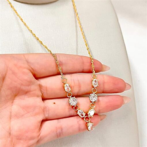 GARG PEDRAS C/ PEND. FOLHEADO A OURO 18K