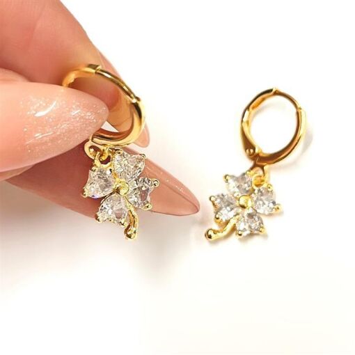 BR ARG C/ FLOR PETALAS DE PEDRA PEND FOLHEADO A OURO 18K