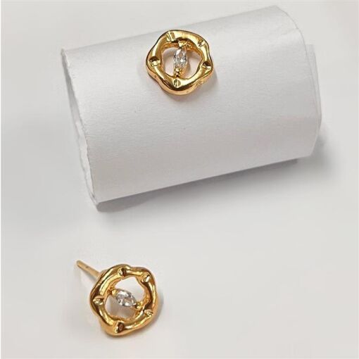 BR OVAL C/ PONTO DE LUZ  FOLHEADO A OURO 18K