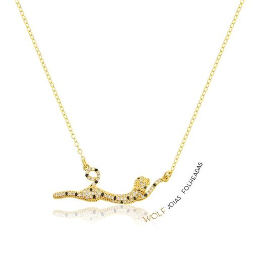 GARG COM PANTERA CRAVEJADA EM ZIRCONIAS FOLHEADO A OURO 18K
