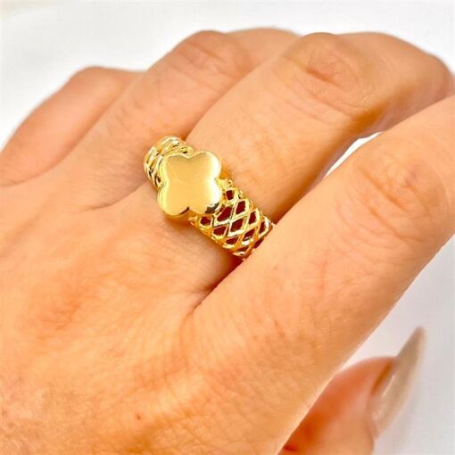 ANEL VAZADO C/ TREVO LISO FOLHEADO A OURO 18K