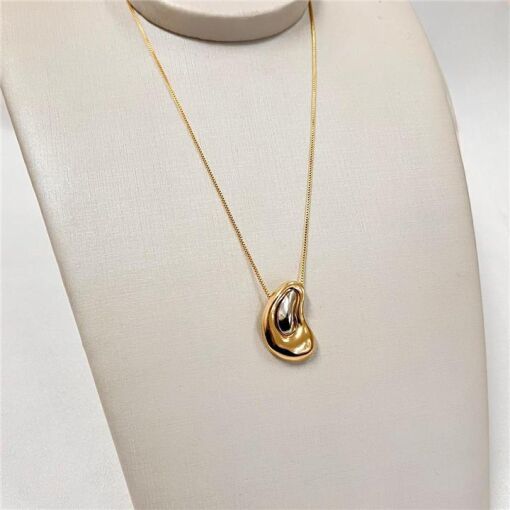 COLAR GOTA ORGANICA DUPLA FOLHEADO A OURO 18K