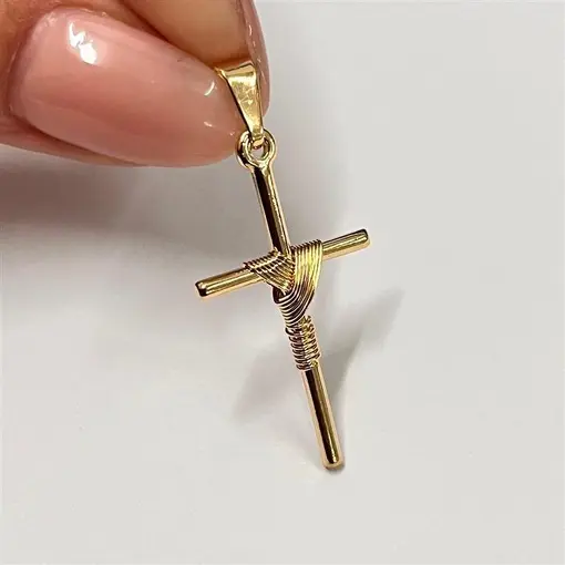 CRUZ C/ MANTO ENROLADO 3CM FOLHEADO A OURO 18K