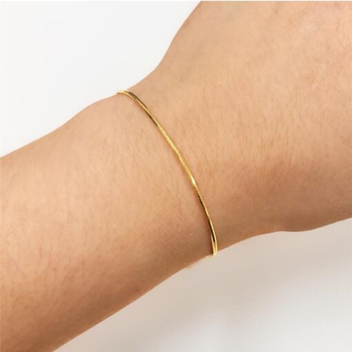 PUL GRAVATA C/ PÉROLAS 8MM FOLHEADO A OURO 18K