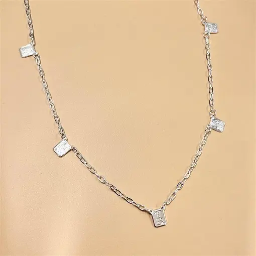 CHOKER COR RETANGULOS COM SANTOS E ORAÇOES FOLHEADO A PRATA