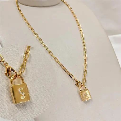 GARG CADEADO  FOLHEADO A OURO 18K