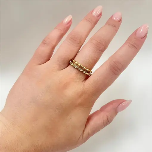 ANEL C/ PEDRA E LISO NAVETE FOLHEADO A OURO 18K