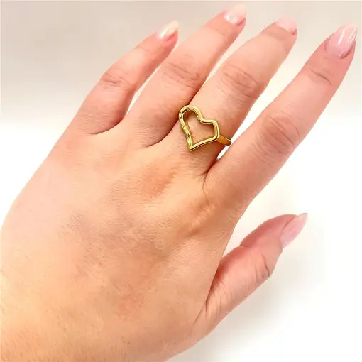 ANEL C/ CORAÇÃO ASSIMÉTRICO FOLHEADO A OURO 18K
