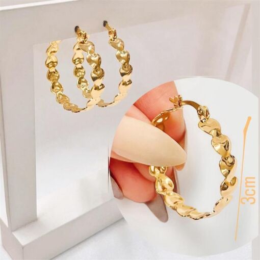 BR TRANQ 3CM CORAÇÕES  FOLHEADO A OURO 18K