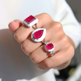 Anel Gota Esmaltado Branco e Cristal Marsala Folheado a Ródio