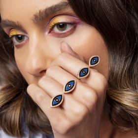 Anel Regulável com Olhos Esmaltados Azuis Folheado a Ouro