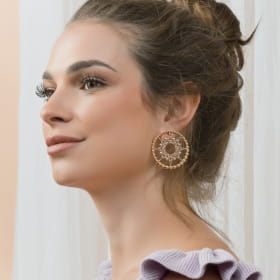 Brinco Redondo com Estrela Colorida Folheado a Ouro