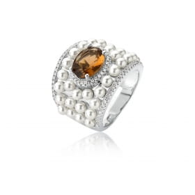 Anel com Cristal Oval Marrom e Pérolas Dispersas Banhado a Ródio