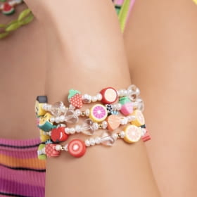 Pulseira com Pingentes de Frutas Diversos Banhada a Ouro