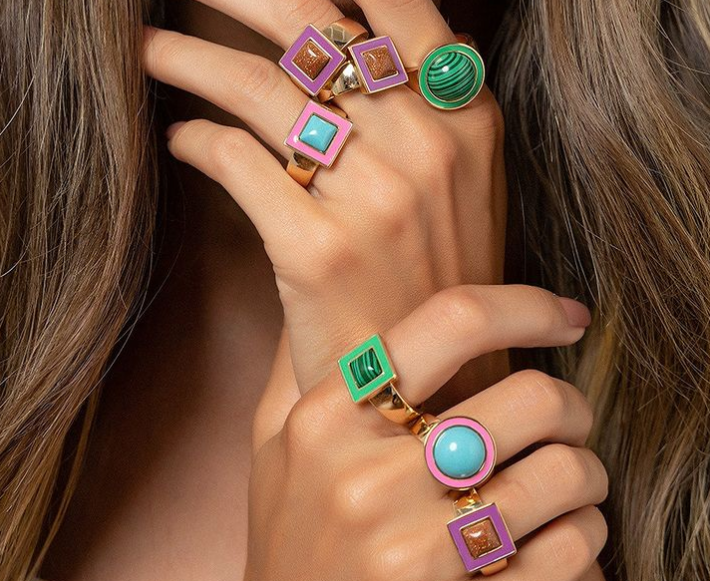 Semijoias que vão muito além do Dia da Mulher: saiba como investir neste mercado para ter sucesso e renda extra!