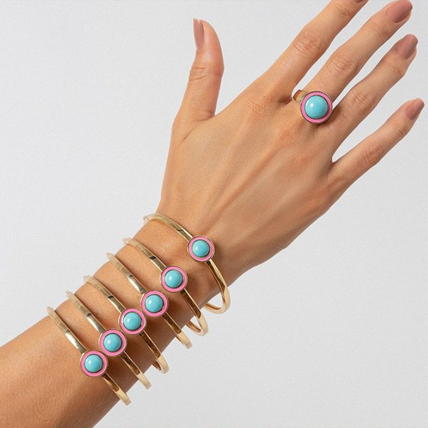 Tudo o que você precisa saber para revender semijoias