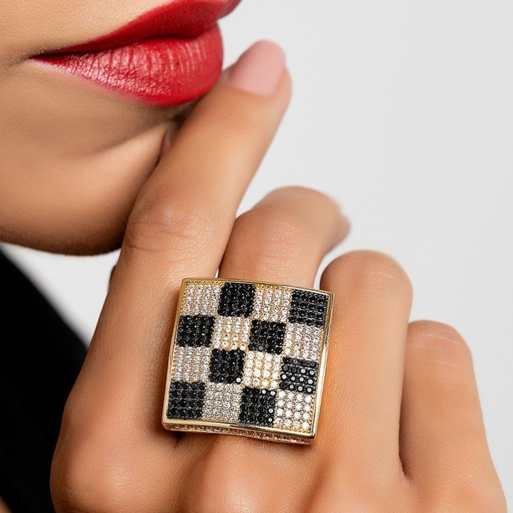 Como montar uma revenda de semijoias