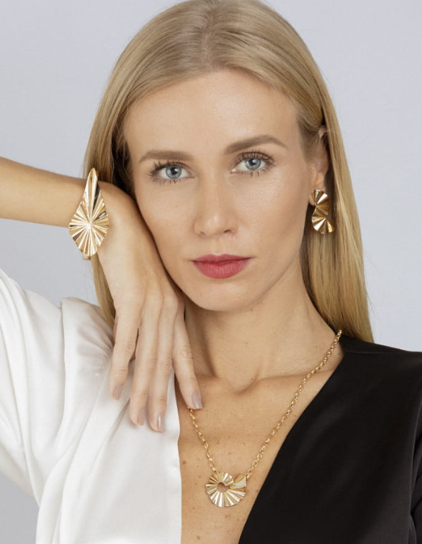 Técnicas de venda de semijoias para final do ano: o que você não pode deixar de saber