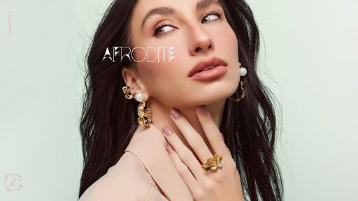 Afrodite: inspirada na obra de Botticelli e na deusa do amor