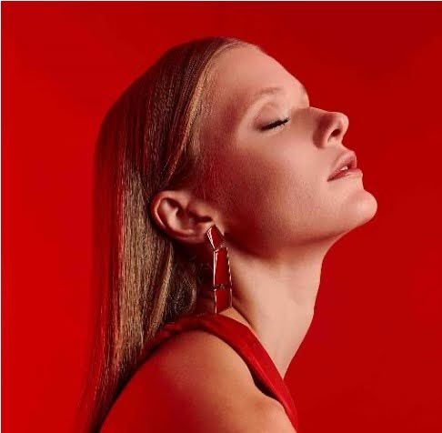 Coleção Scarlet e o poder da cor vermelha