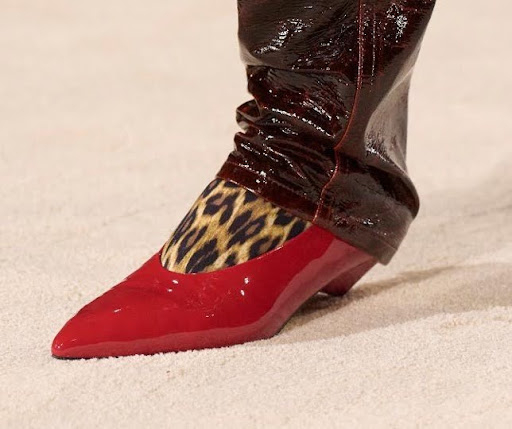 Coleção Scarlet e o poder da cor vermelha