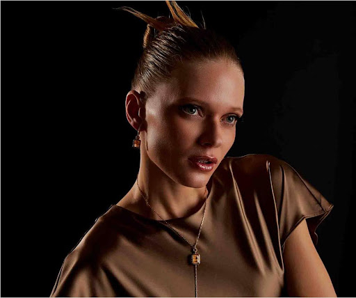 Coleção Venus, repleta de cravações em zircônias