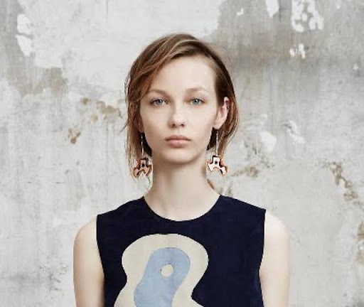 A Coleção Bardot e as peças "delineadas" com zircônias