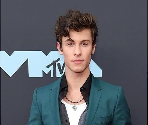 A Coleção Saturno e a beleza das pérolas negras