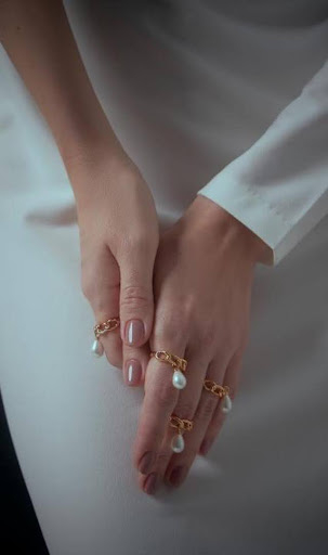 A dualidade da natureza feminina incorporada na Coleção Fand