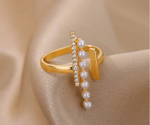 Coleção Frostea: joias com pérolas e formas naturais