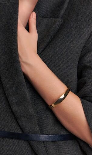 Joias minimalistas com design biofílico na Coleção Blóm