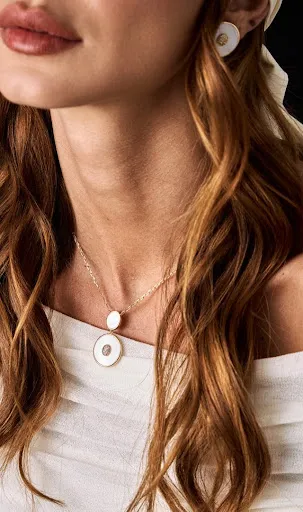 Coleção Bossa 60: luminosidade nas zircônias e madrepérola