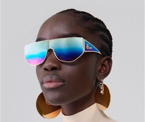 Semijoias douradas: geometria e brilho na Coleção Radiance