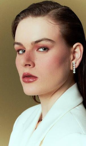 Coleção Frostea: joias com pérolas e formas naturais