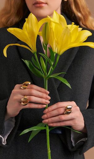 Joias minimalistas com design biofílico na Coleção Blóm