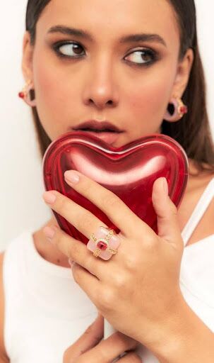 Coleção LOVE: o presente perfeito da Linha Essencial!