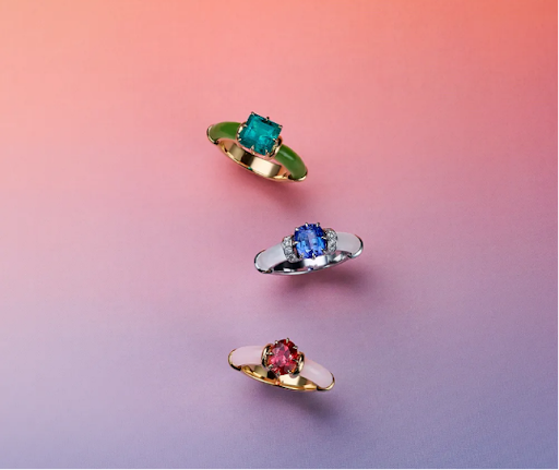 Spears: uma coleção marcada por cristais em tons de rosa!